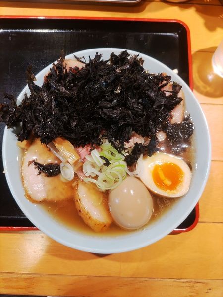 「岩のりチャーシュー喜元門佐野風醤油+味玉」@らーめん 喜元門 八千代店の写真
