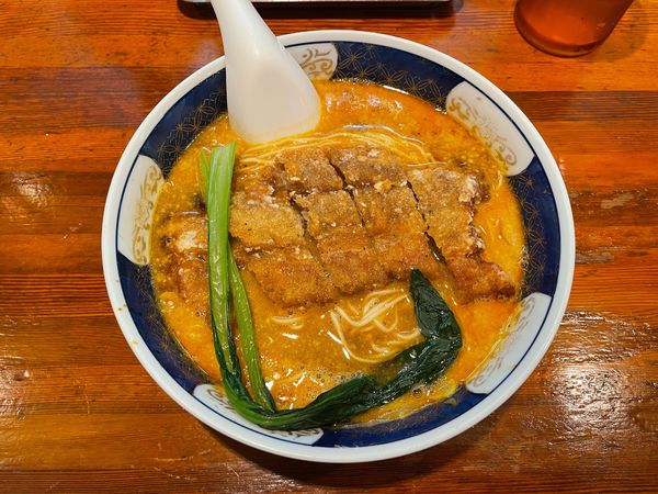 「排骨担々麺」@支那麺 はしご 新小岩店の写真