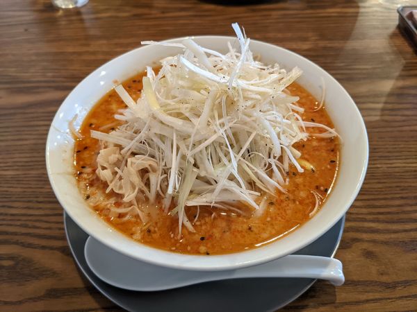 「辛味噌ネギラーメン　1050円」@手打ちラーメン 谷家の写真