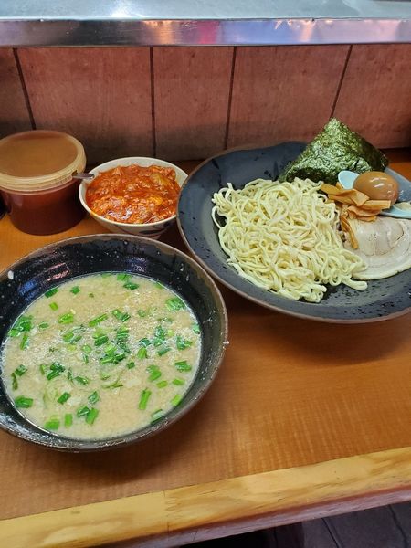 「つけ麺小　トッピングホルモン」@屋台ラーメンとんこつ貴生 稔台店の写真