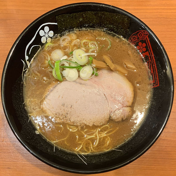 「濃厚中華そば」@金澤濃厚中華そば 神仙 東京ラーメンストリート店の写真