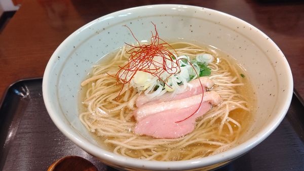 「鴨出汁 白（白醤油）９００円」@麺屋 葵の写真