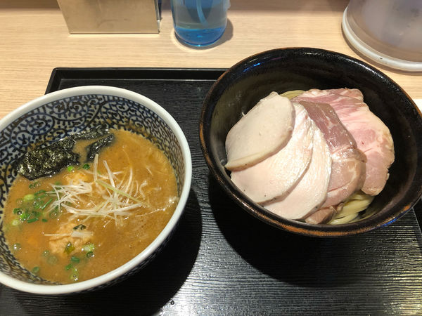 「濃厚魚介つけ麺+チャーシュー」@麺屋 一燈の写真