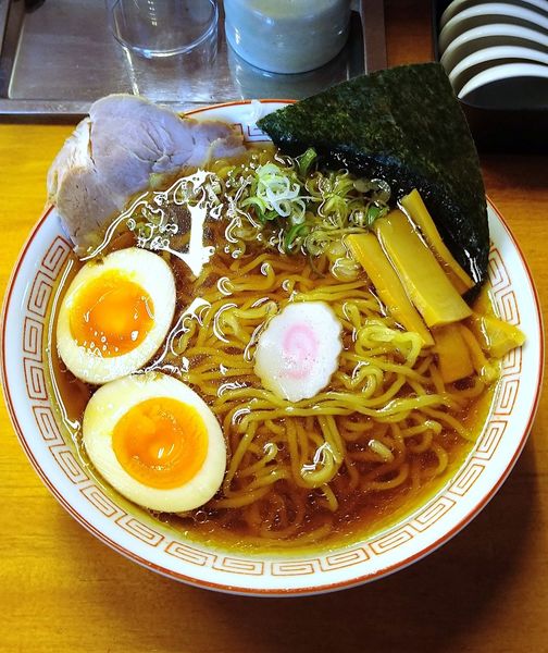 「中華そば 700円＋味玉 100円」@藤亭の写真