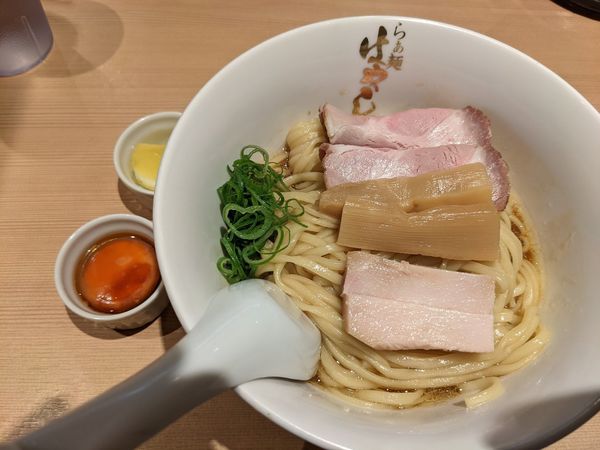 「まぜそば800円」@らぁ麺 はやし田 中目黒店の写真