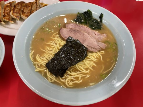 「ラーメン+餃子(200円)+半ライス」@ラーメンショップ 当麻店の写真