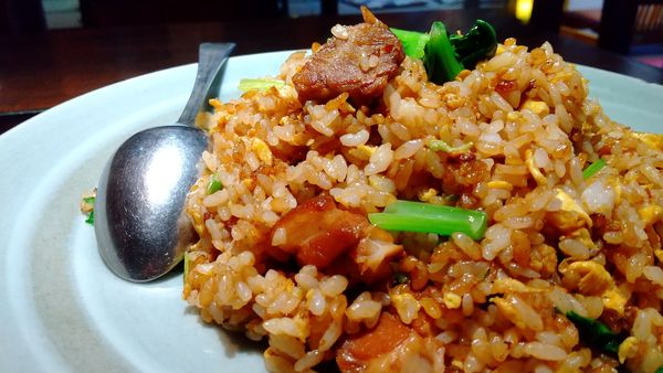 「#豚肉角煮炒飯 #800円」@鴻運食房 長原店の写真