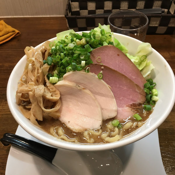 「濃厚豚骨魚介」@麺.SUZUKiの写真