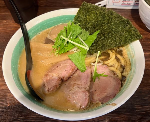 「特らぁめん」@自家製麺 麺屋 利八の写真