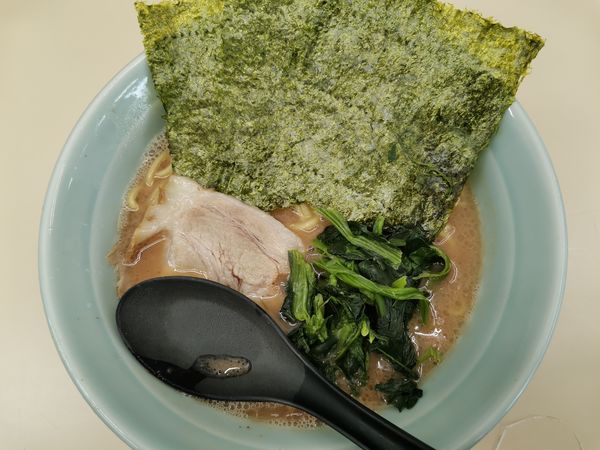 「ラーメン並」@横浜家系ラーメン田中の写真
