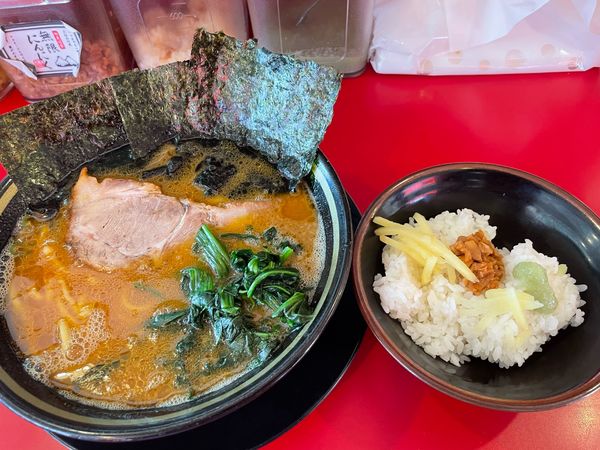 「ラーメン750円、半ライス60円」@家系ラーメン 王道 神道家の写真