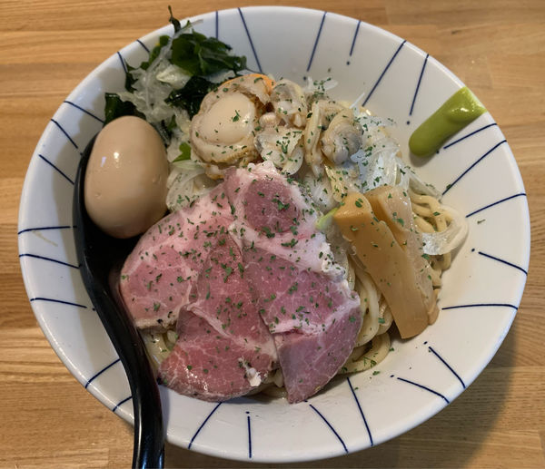 「冷製貝だし油そば+水餃子  ¥900+¥0」@つけめん・まぜそば むじゃきの写真