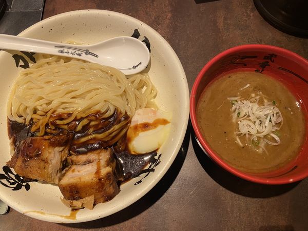 「濃厚外伝黒つけ麺中盛」@麺屋武蔵 武骨外伝の写真
