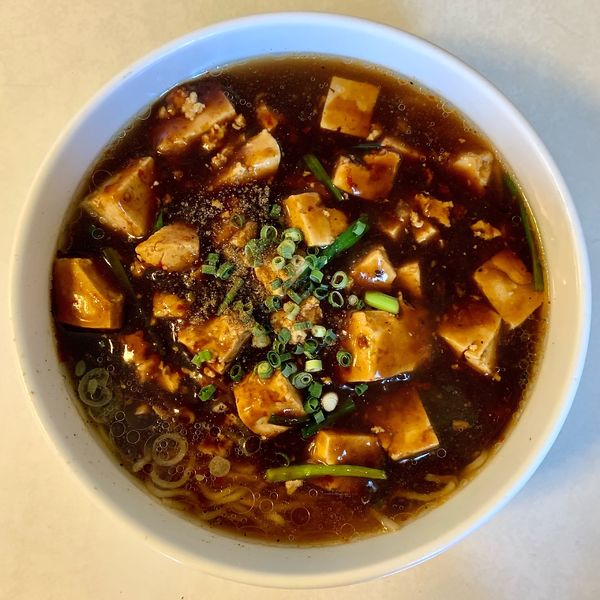 「マーボー豆腐めん（880円）」@担担の写真