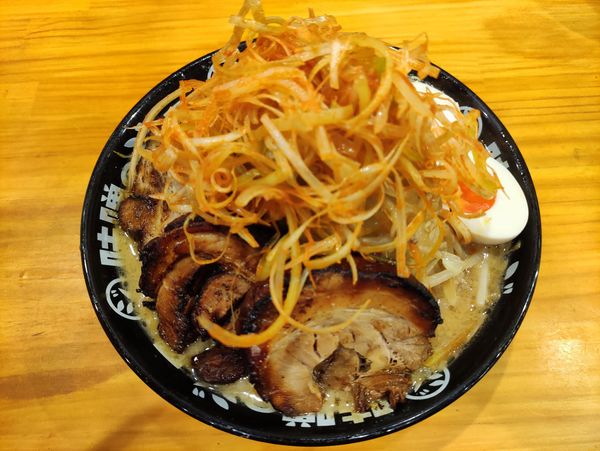 「チャンピオン味噌ラーメン(400g)」@味噌のジョー 坂東店の写真