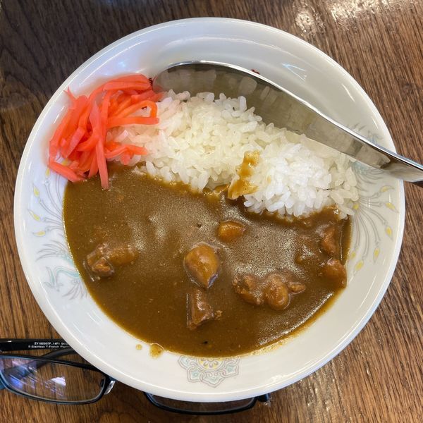 「半カレー」@紫金飯店 原宿店の写真