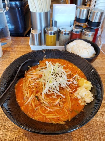 「辛味噌ラーメン　小ライス」@大塚屋の写真