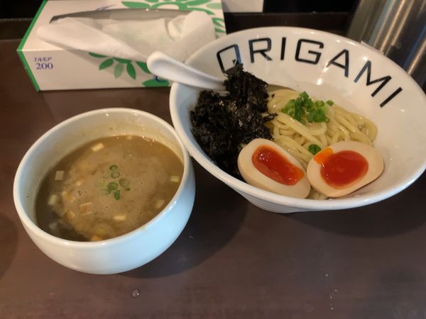 「コッテリ煮干つけ麺(中盛・味玉サービス850円)」@麺屋 ORIGAMIの写真