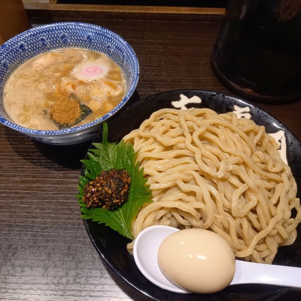 「生七味つけ麺大盛り￥1080＋味玉￥100」@六厘舎 上野店の写真