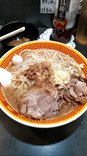 「ラーメン➕生たまご」@えどもんどの写真