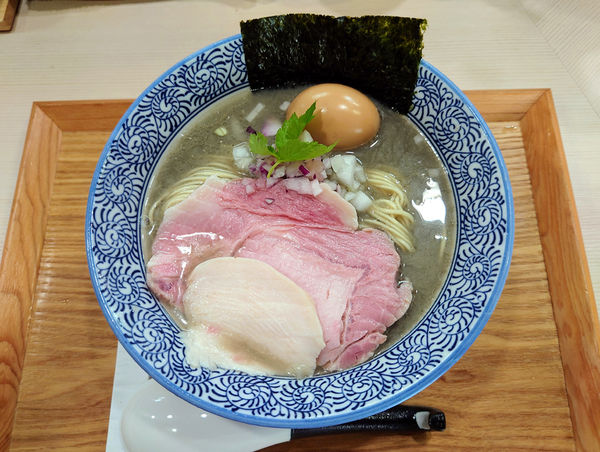 「限定 冷やし煮干しそば(塩)+味玉」@煮干しつけ麺 宮元の写真