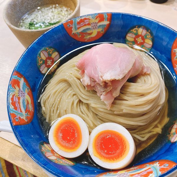 「鰹昆布水つけ麺　ちょっとずつトッピング」@つけめん金龍の写真