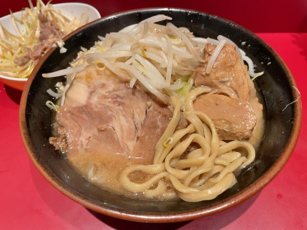 「ラーメン 半分 ニンニクアブラ ねぎ」@ラーメン二郎 荻窪店の写真