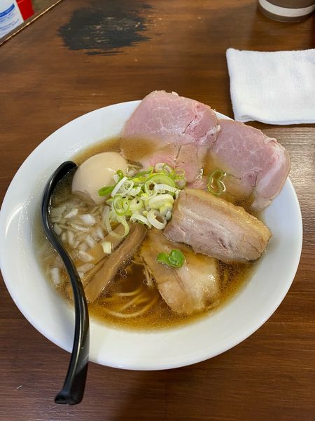 「丸鶏ラーメン全部盛り1150円」@らーめん 虎テツの写真