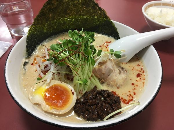 「白ゴマタンタン麺」@ぐんぽうの写真