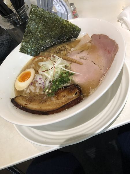 「豚骨煮干し」@麺や 齋とうの写真