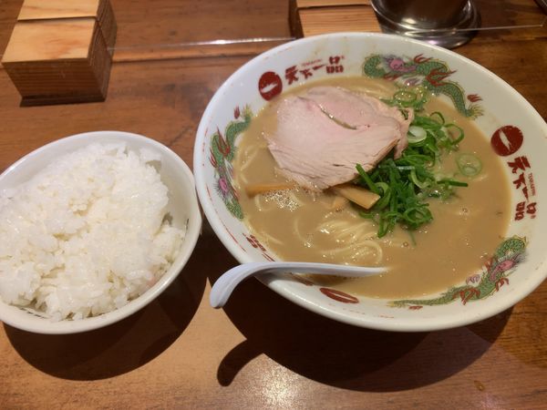 「ラーメンランチ(830円)」@天下一品 新宿西口店の写真