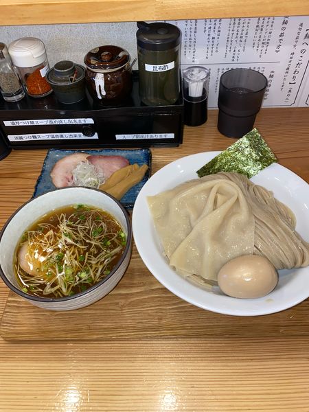 「味玉淡麗醤油つけ麺大盛麺100g増¥1,100円」@麺道 ひとひらの写真