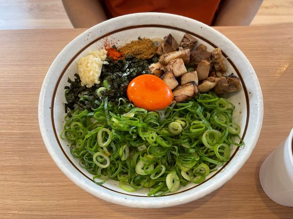 「塩まぜそば」@濃厚担々麺 はなび 瀬戸店の写真