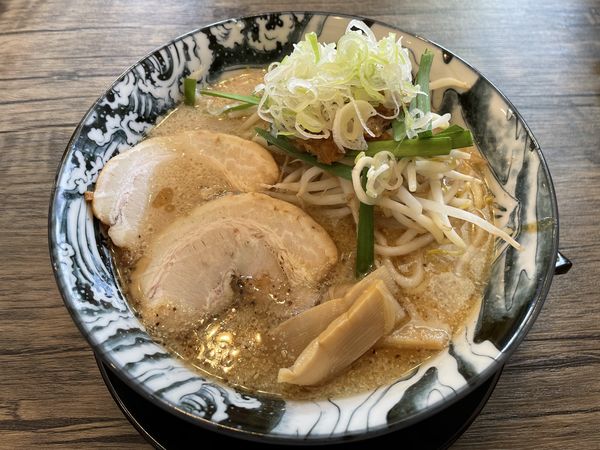 「スタミナとんこつ龍　￥９８０」@らーめん龍の写真