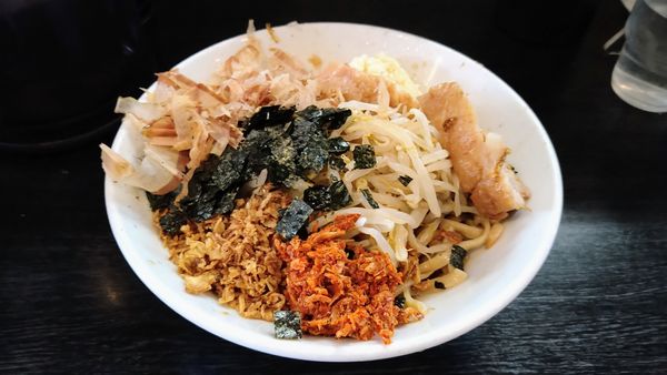 「【限定】冷やし中華Ａ(麺少なめ･ニンニク･海老辛)」@豚星。の写真