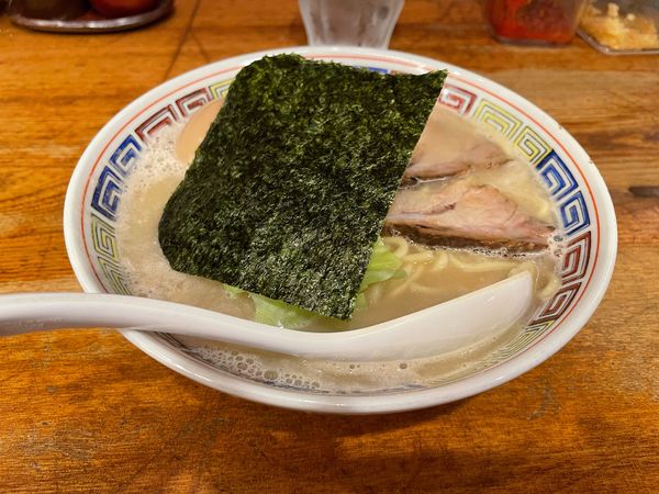 「【限定】すっごいよ豚骨 + 味付玉子」@渡なべの写真