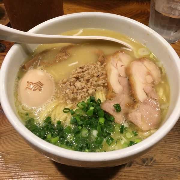 「鶏白湯らーめん」@鶏の穴の写真