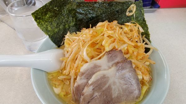 「赤ネギもやしラーメン」@寺田家 本店の写真