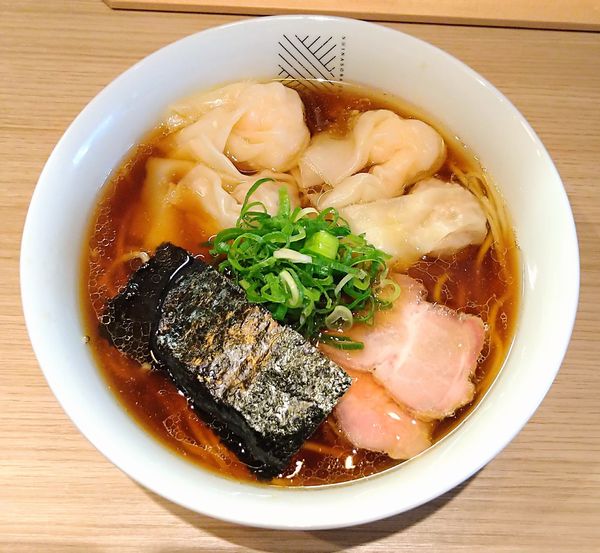 「醤油ワンタン麺＋大盛り」@支那蕎麦 澤田の写真