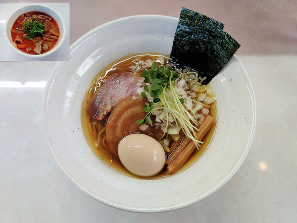 「限定 天草大王の白醤油そば+もつ煮」@中華蕎麦 一無庵の写真