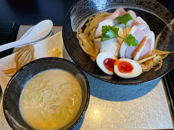 「鶏つけそば大　チャーシュー、玉子トッピング」@鶏soba 座銀 住之江店の写真
