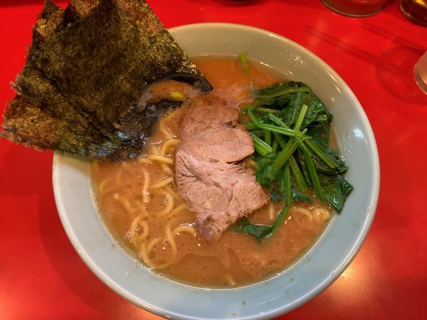 「並盛りラーメン710円」@横浜家系ラーメン 黄金家の写真