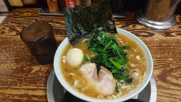 「正油とんこつラーメン」@あじゃあらの写真
