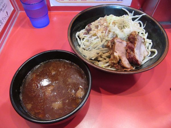 「つけ麺小（９９０円）＋豚増し２００円」@麺屋 桐龍 久喜店の写真