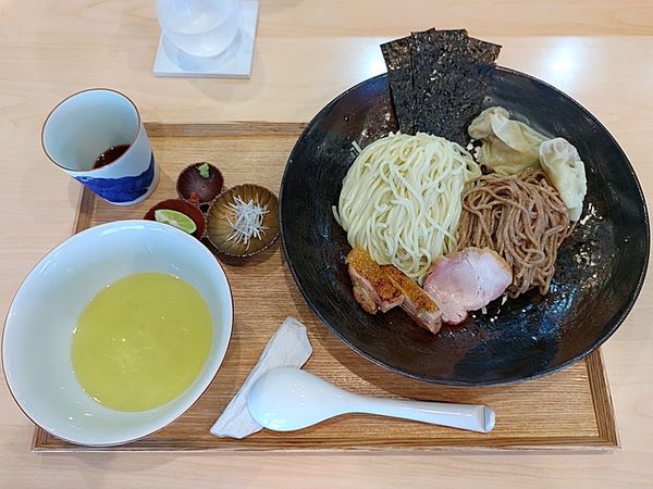 「つけ麺 しお味 わんたん」@飯田商店 湯河原本店の写真