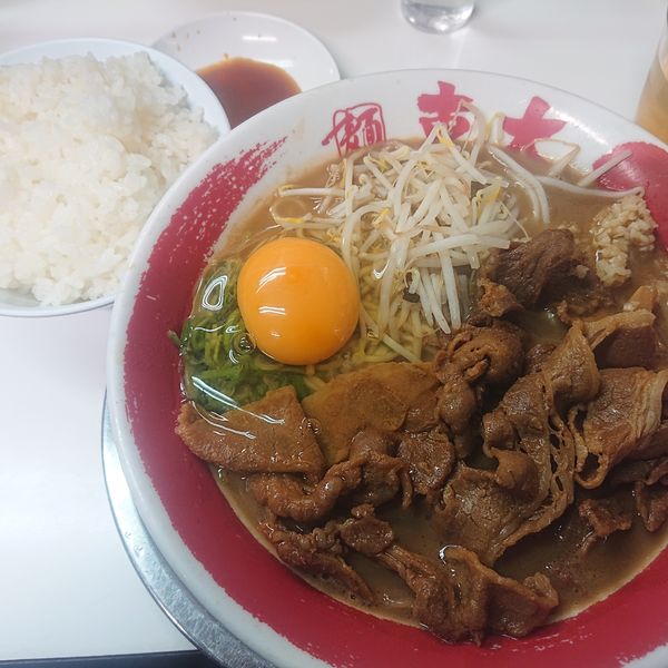 「徳島らーめん大850円、餃子3ヶ140円、無料ライス」@ラーメン東大 大道本店の写真