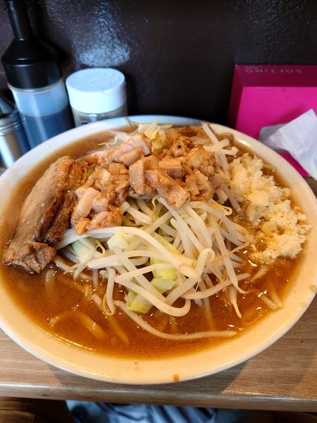 「国産豚大ラーメン（600g）ニンニク　油マシ」@豚仙人 鶴見店の写真