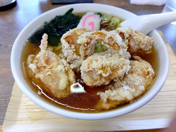 「から揚げらあめん(並盛・180g)950円→500円」@手打ちらぁめん 足利麺 太田・尾島店の写真