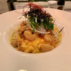 【期間限定】ゴロゴロ海老と帆立のXO醤とスクランブルエッグのラーメン