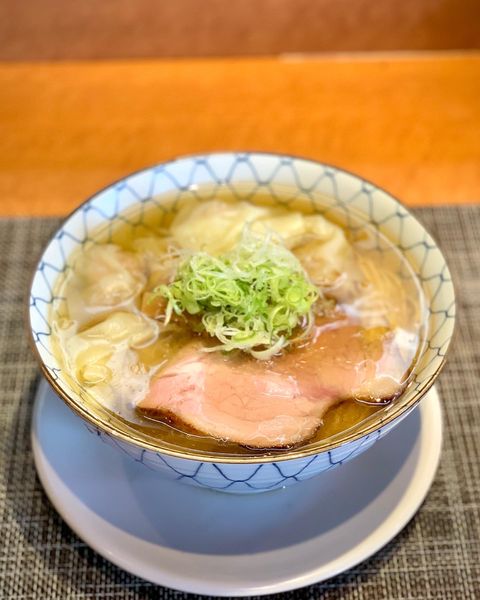 「塩煮干しワンタン中華そば」@柴崎亭の写真